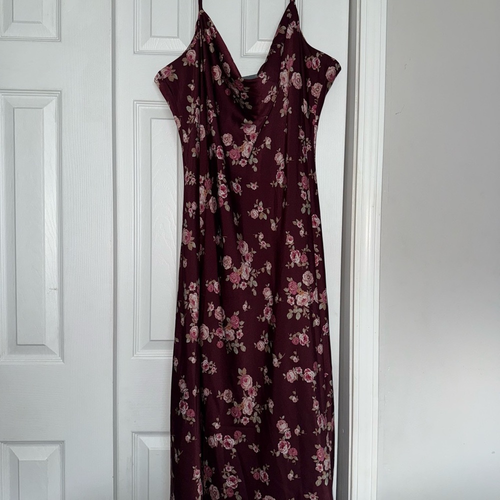 ARULA Wren Burgundy Floral Midi Dress